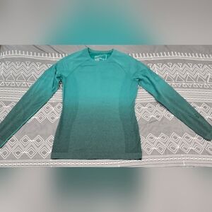 FIGS Salta Seamless Longsleeve Underscrub Size Small In Ombre Caribbean Blue